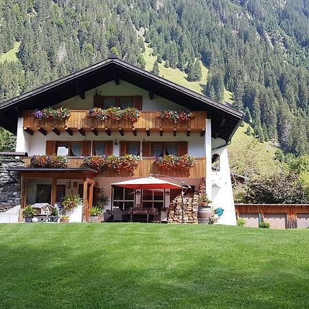 Haus Hubertus - Gaestehaus Sahler Partenen Dış mekan fotoğraf