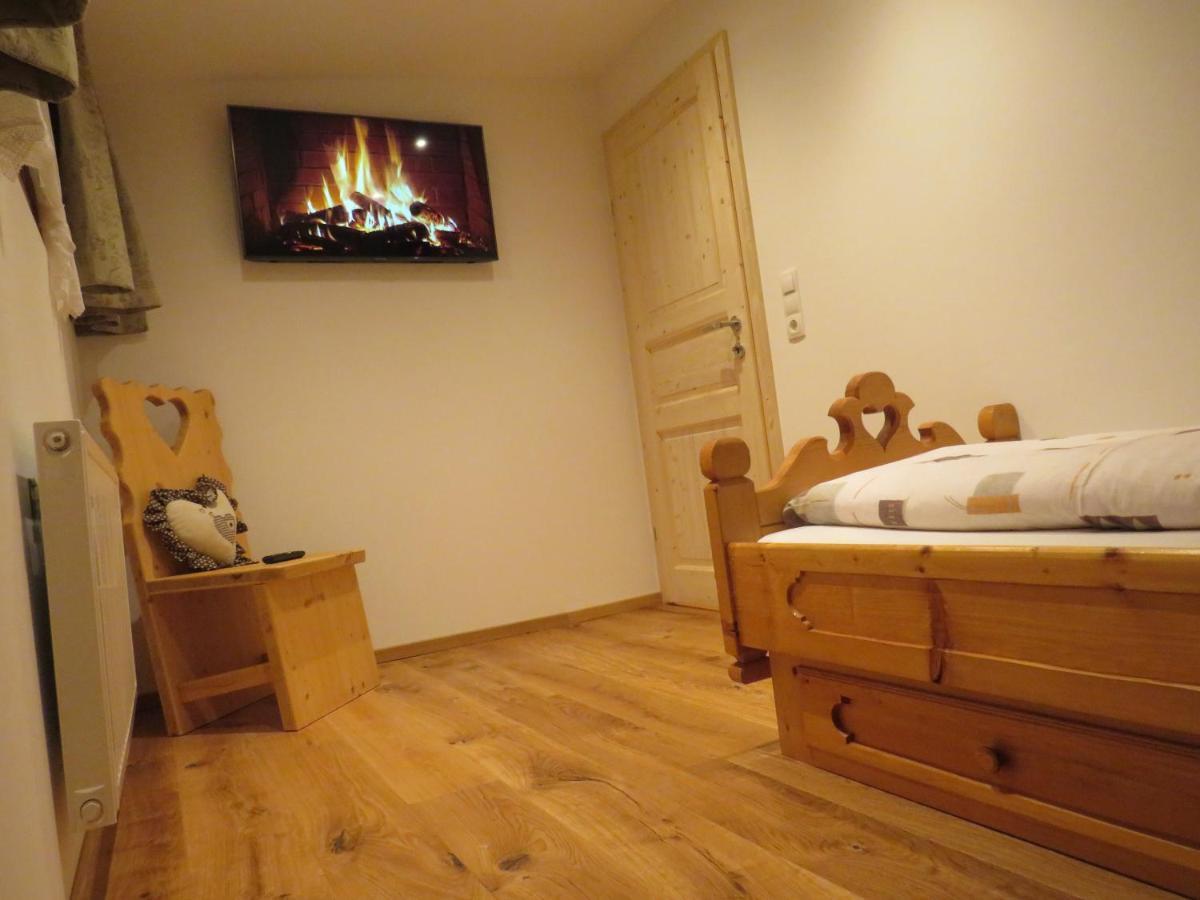 Haus Hubertus - Gaestehaus Sahler Partenen Dış mekan fotoğraf