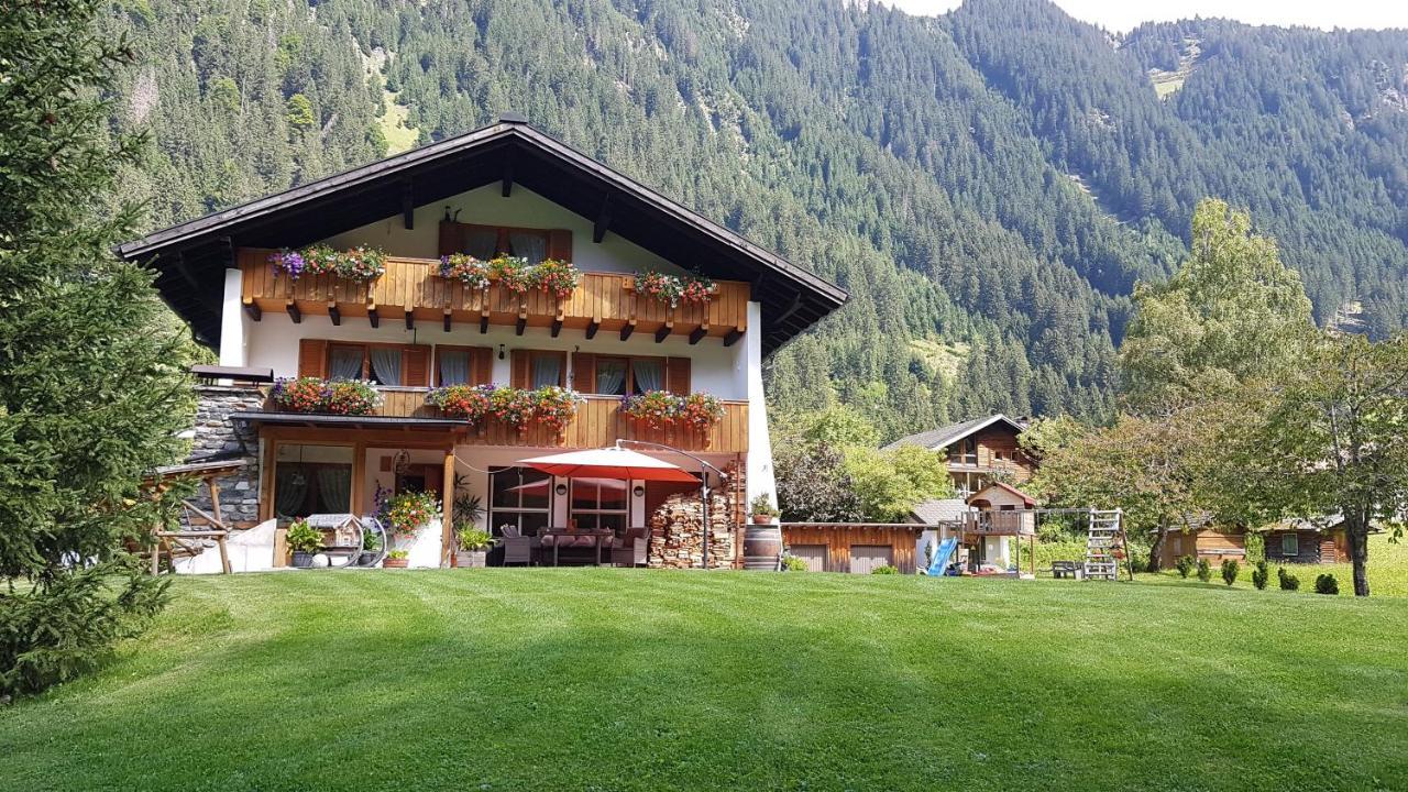 Haus Hubertus - Gaestehaus Sahler Partenen Dış mekan fotoğraf